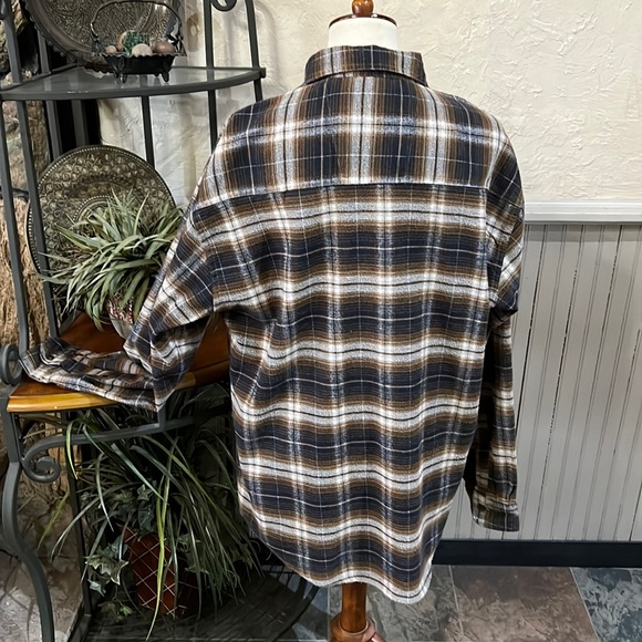 Canyon Guide Outfitters Flannel Shirt - Picture 3 of 5